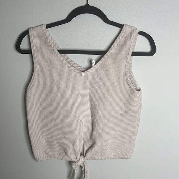 Wishlist Tops - Women’s Medium Wishlist Crop Tank Top